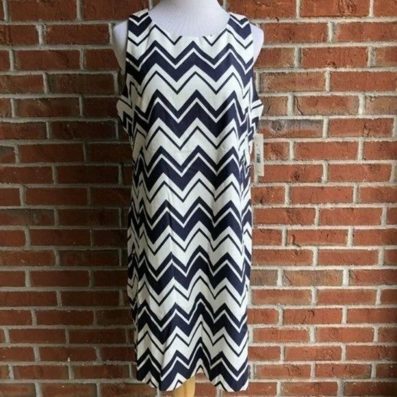 Eliza J Sleeveless Chevron Print Shift Dress - 14 - Picture 3 of 7
